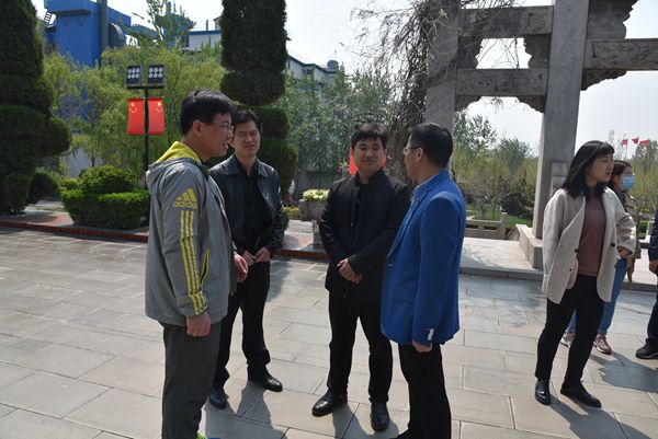 淄川區(qū)黨建工作實訓(xùn)班到集團參觀學(xué)習(xí)30