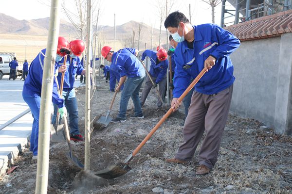 魯蒙水泥黨支部開展主題黨日活動(dòng)0